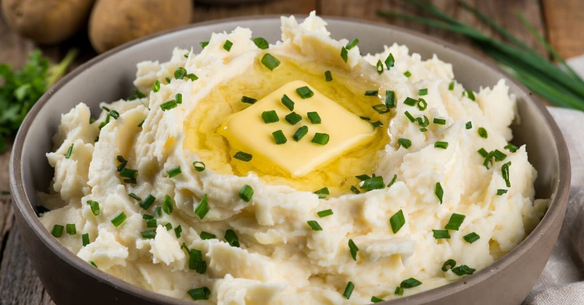 Best Whipped Potatoes Recipe – Creamy, Fluffy, and So Easy to Make